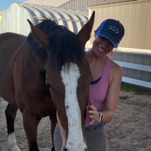 Meet your Posher, Kelli